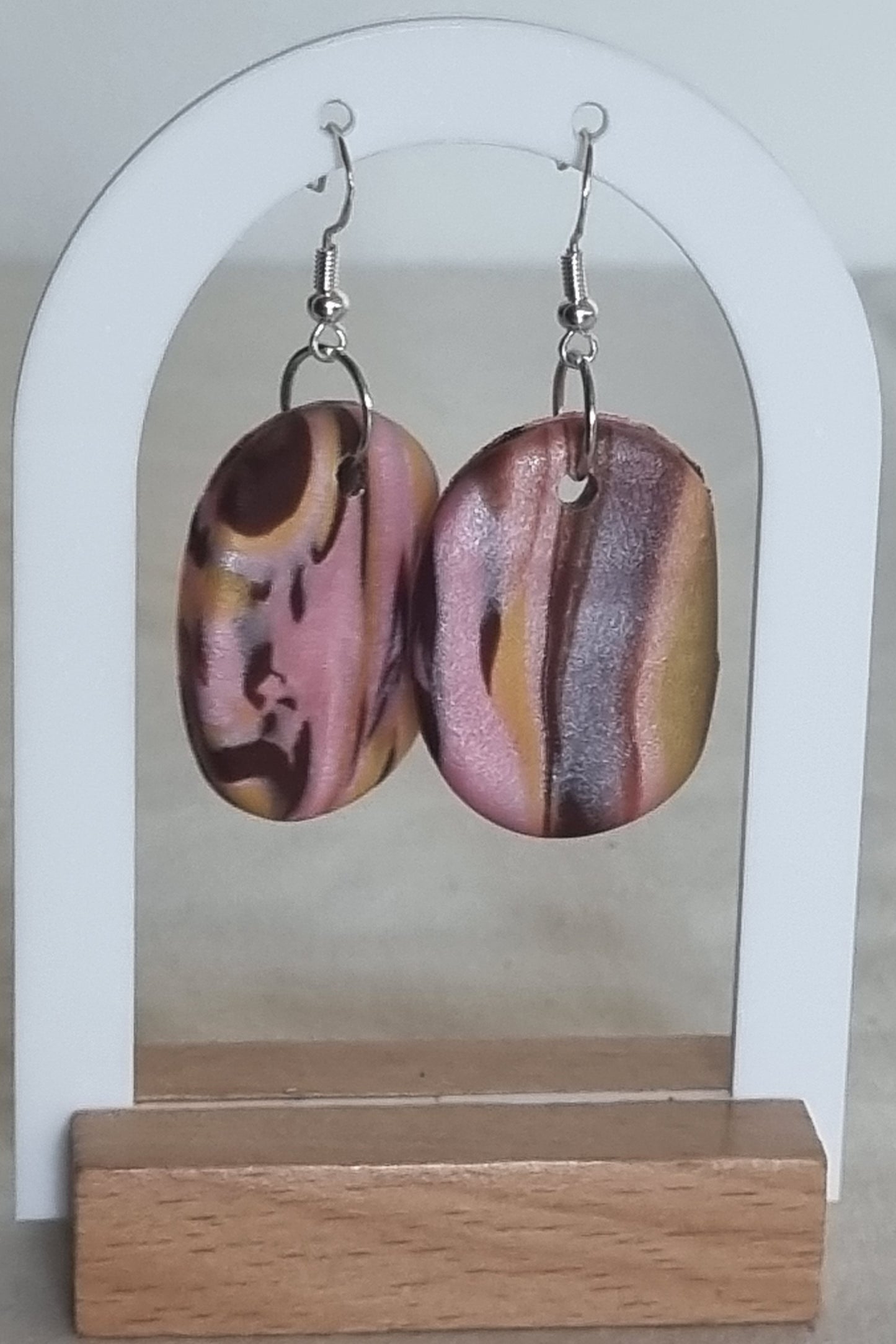 Shimmery Ovals